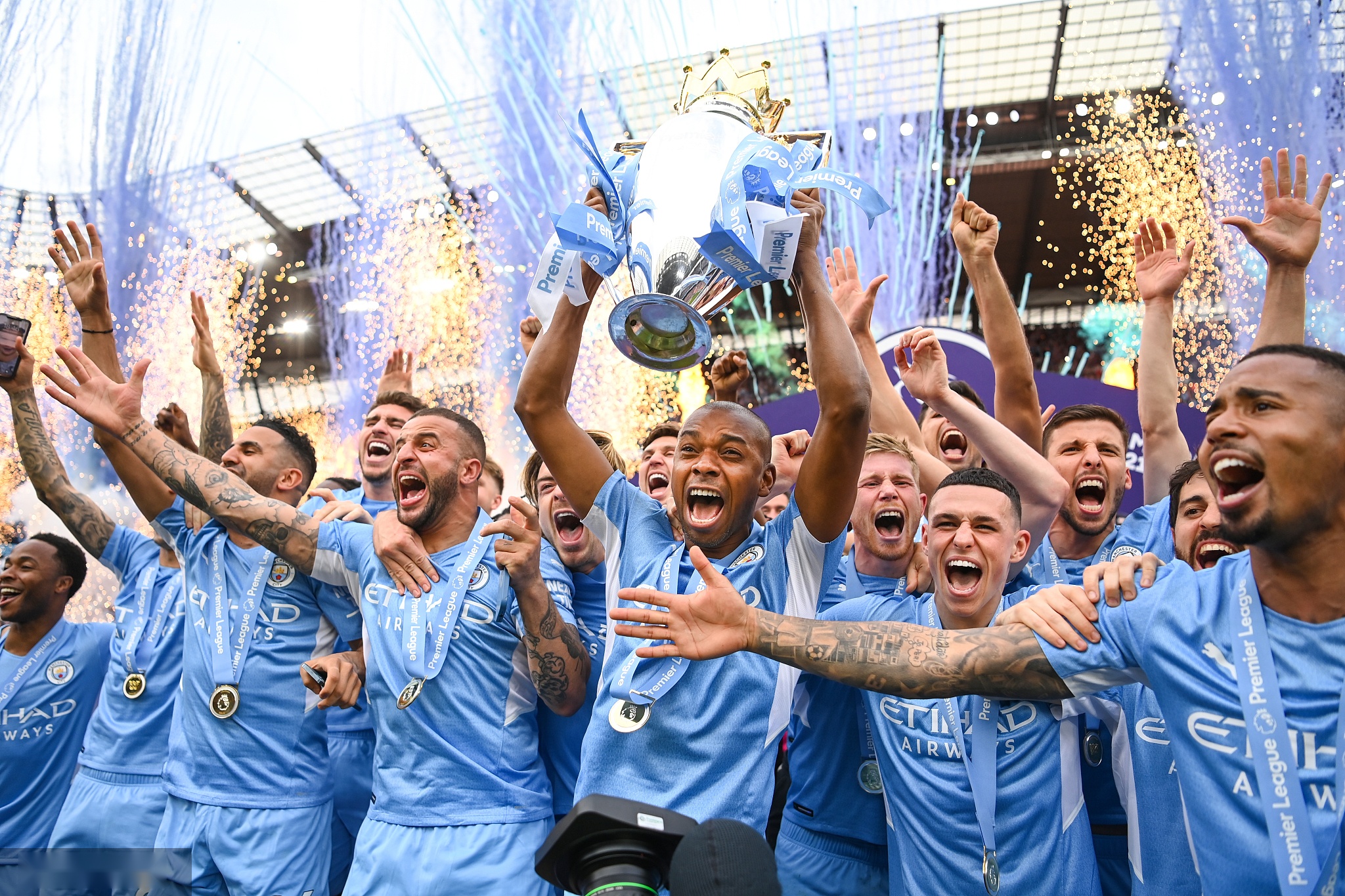 是力求做出 是力求做出